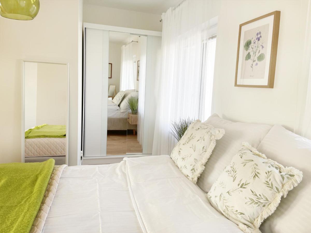 La Ola Apartamenty 미엘노 외부 사진